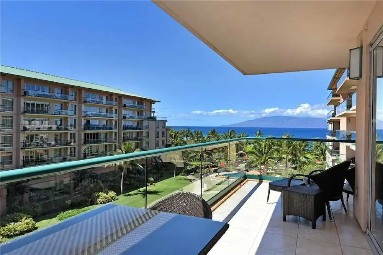 Honua Kai-Konea #539 - 2 Br condo by RedAwning
