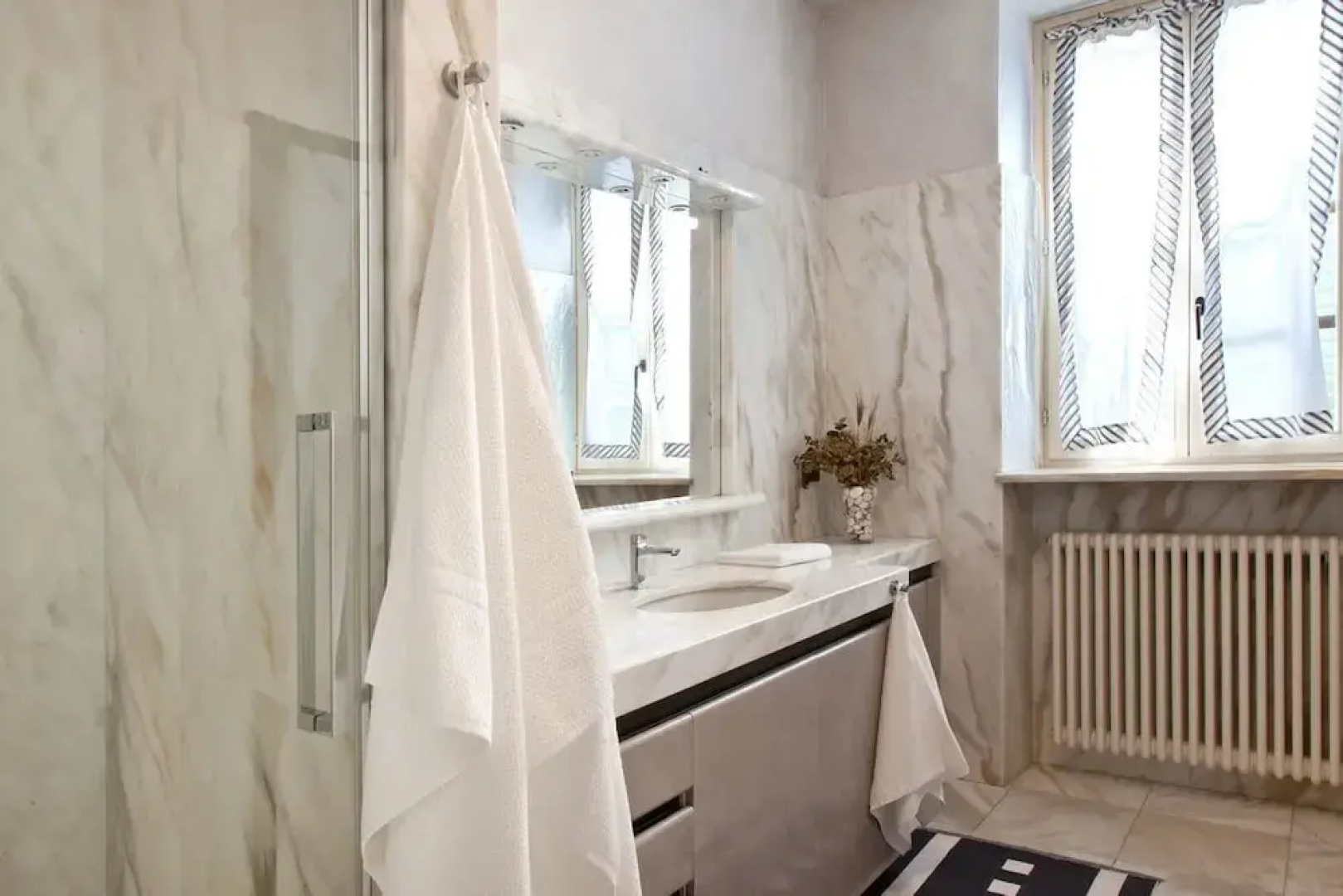 Villa Frola