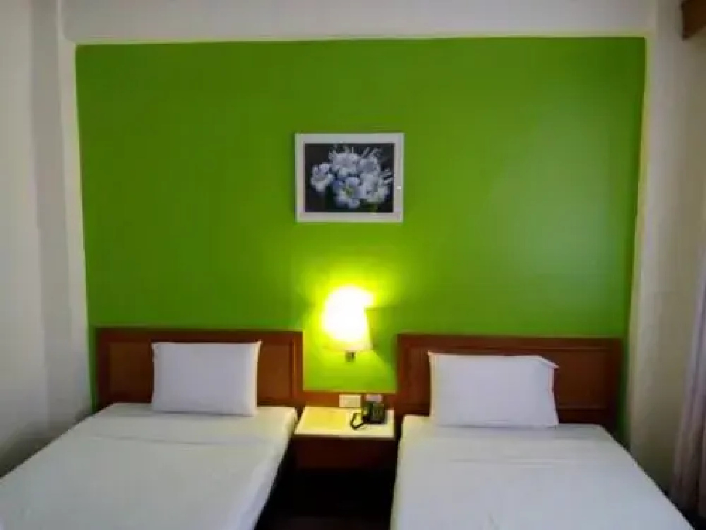 Thaksin Hotel
