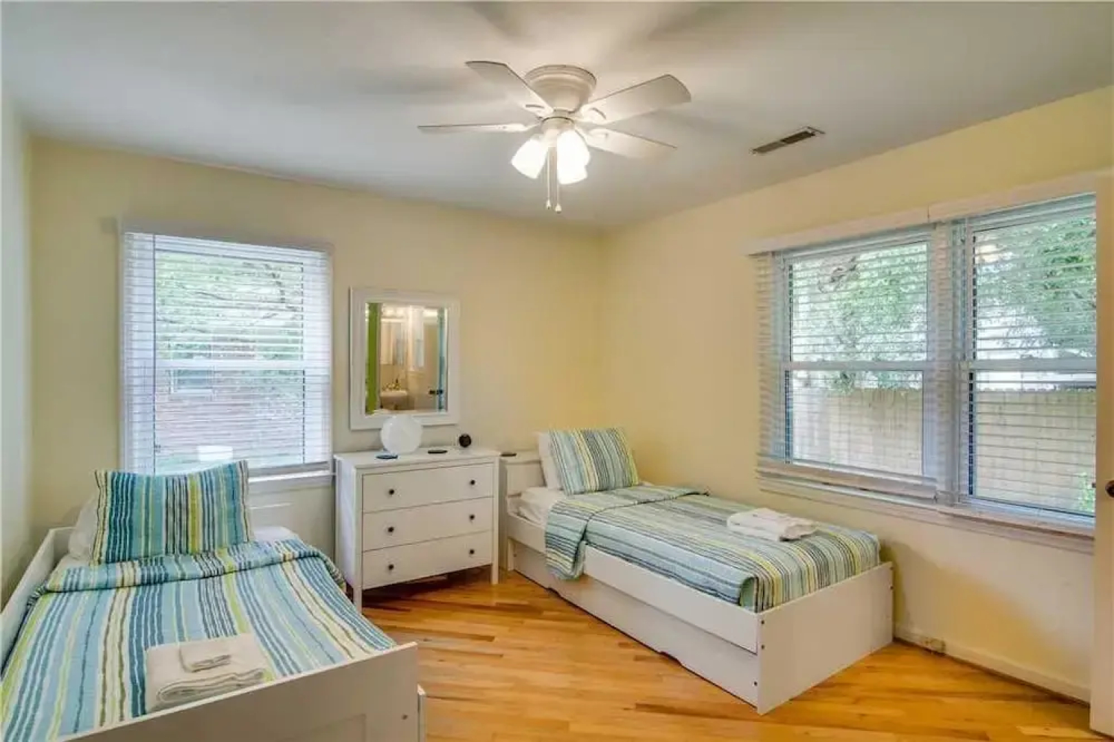29th Avenue 20 by RedAwning