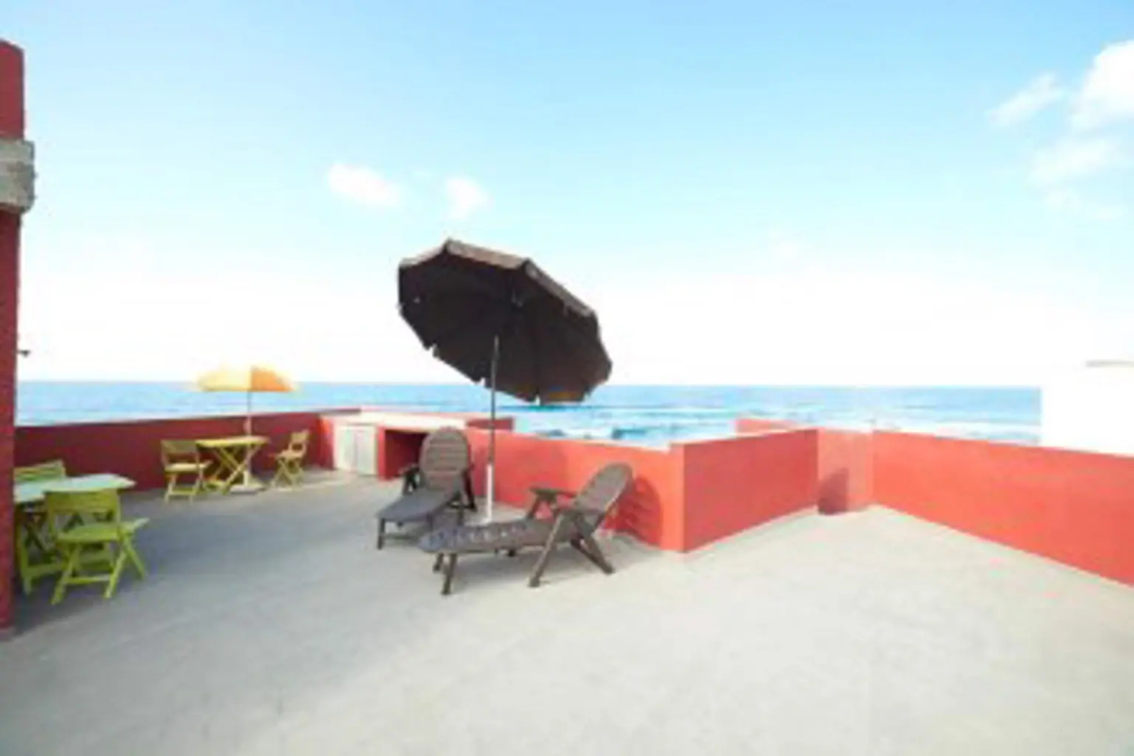 El Picacho in shared house with terrace
