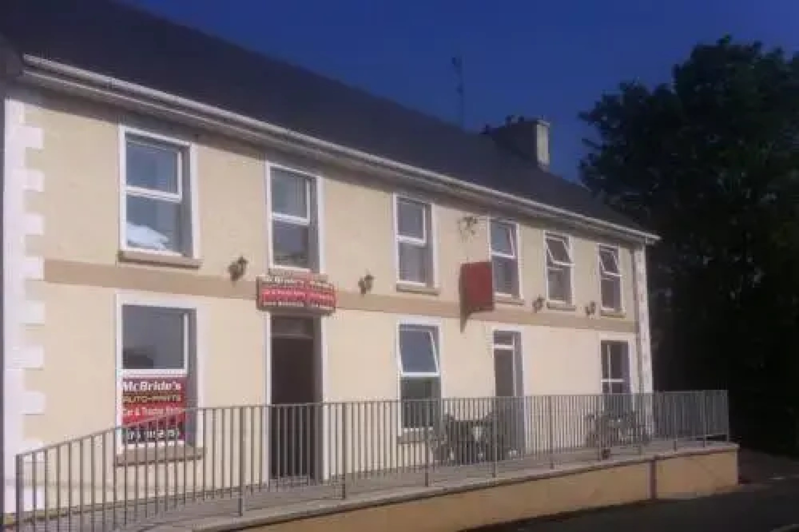 The Country Roads Inn