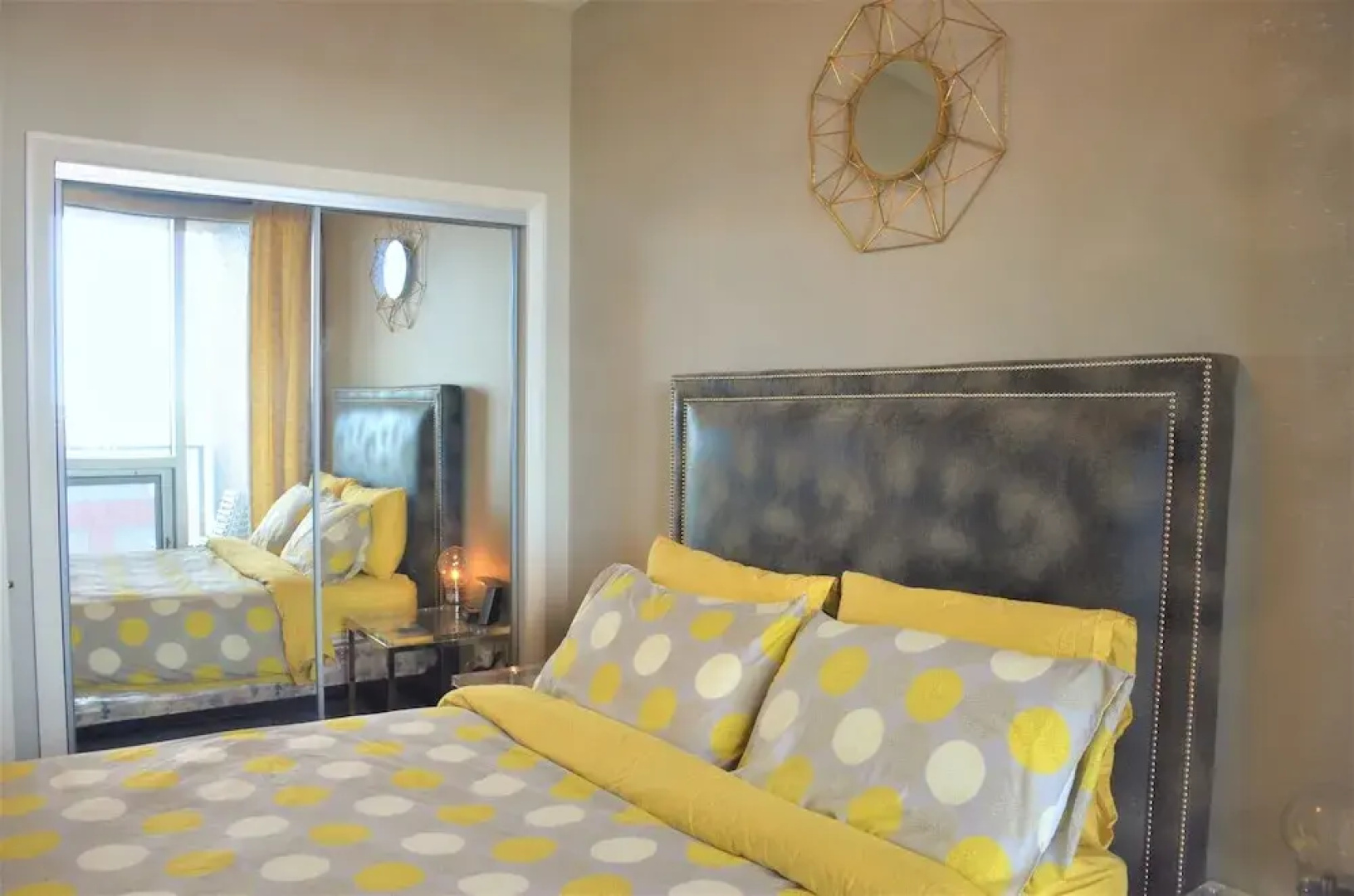 Executive Suites by Roseman - Allura