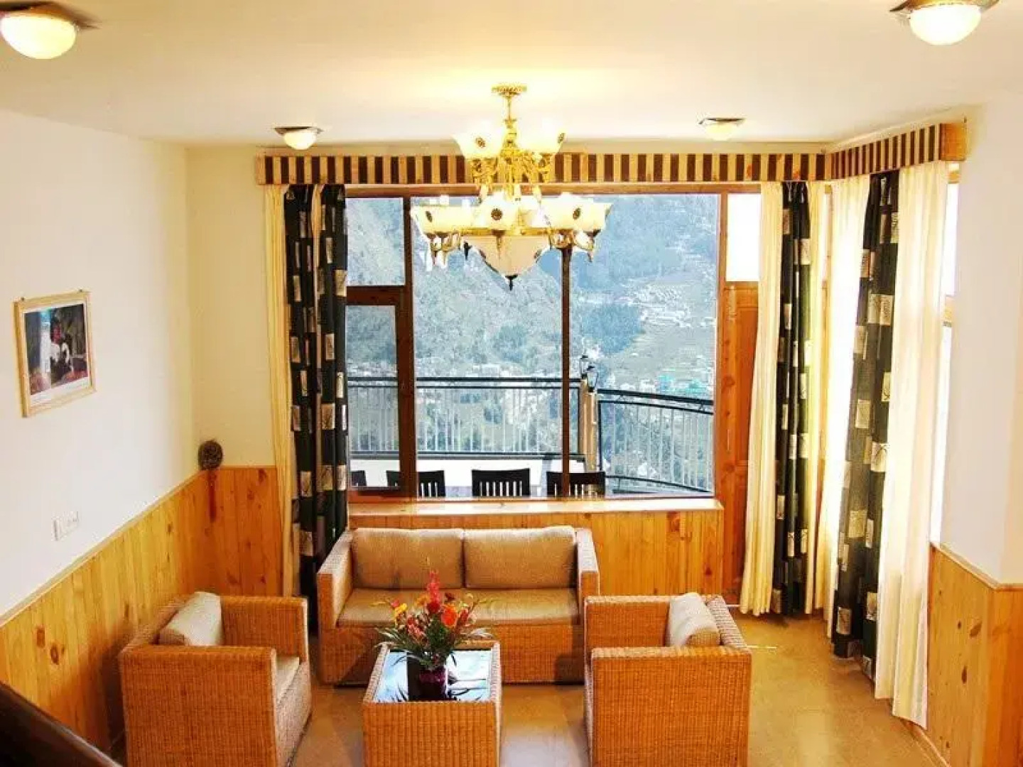 Mother Tree Cottage Manali