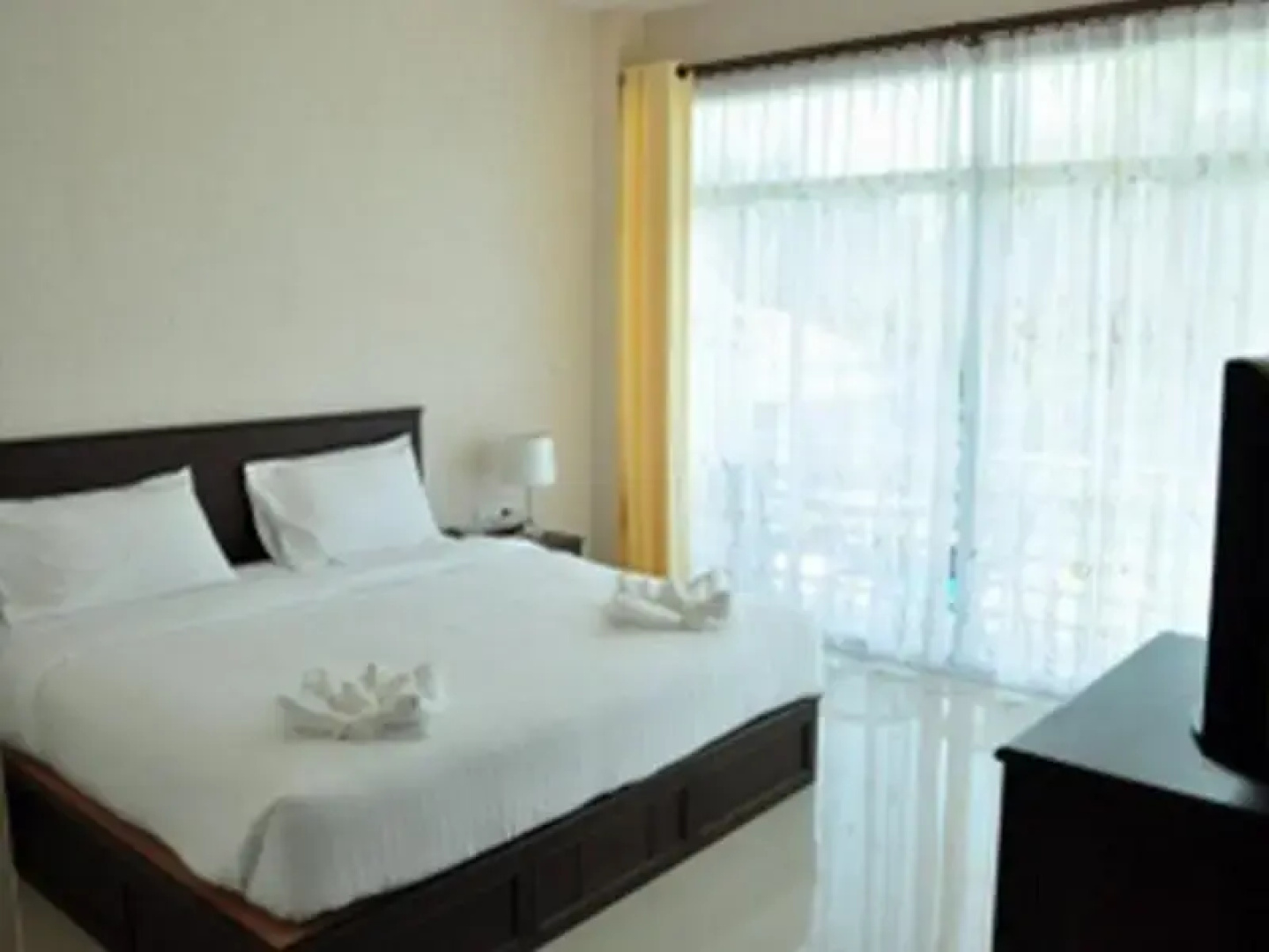 Baan Jeen Hotel Samroiyod Beach