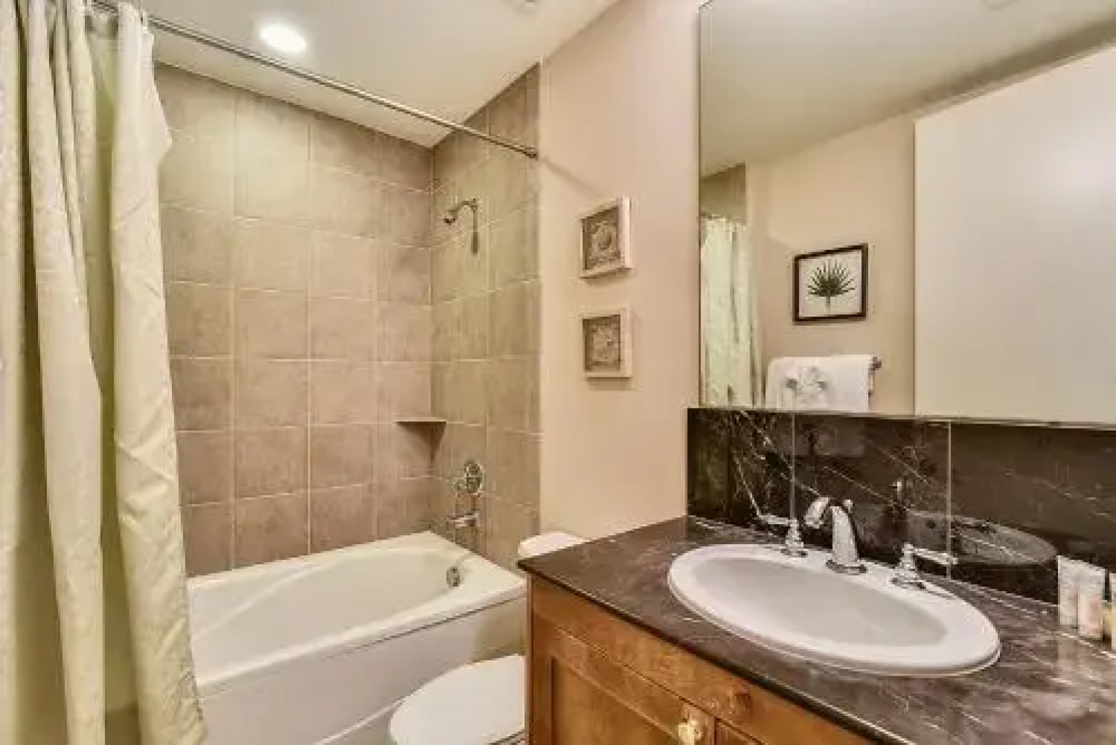 Emerald by the Sea Retreat