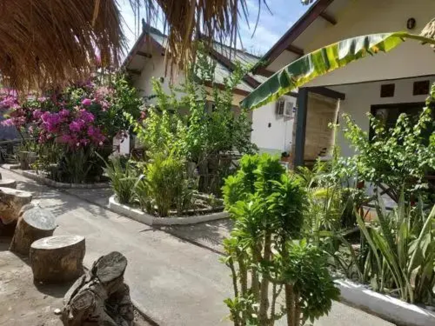 Emalia Homestay