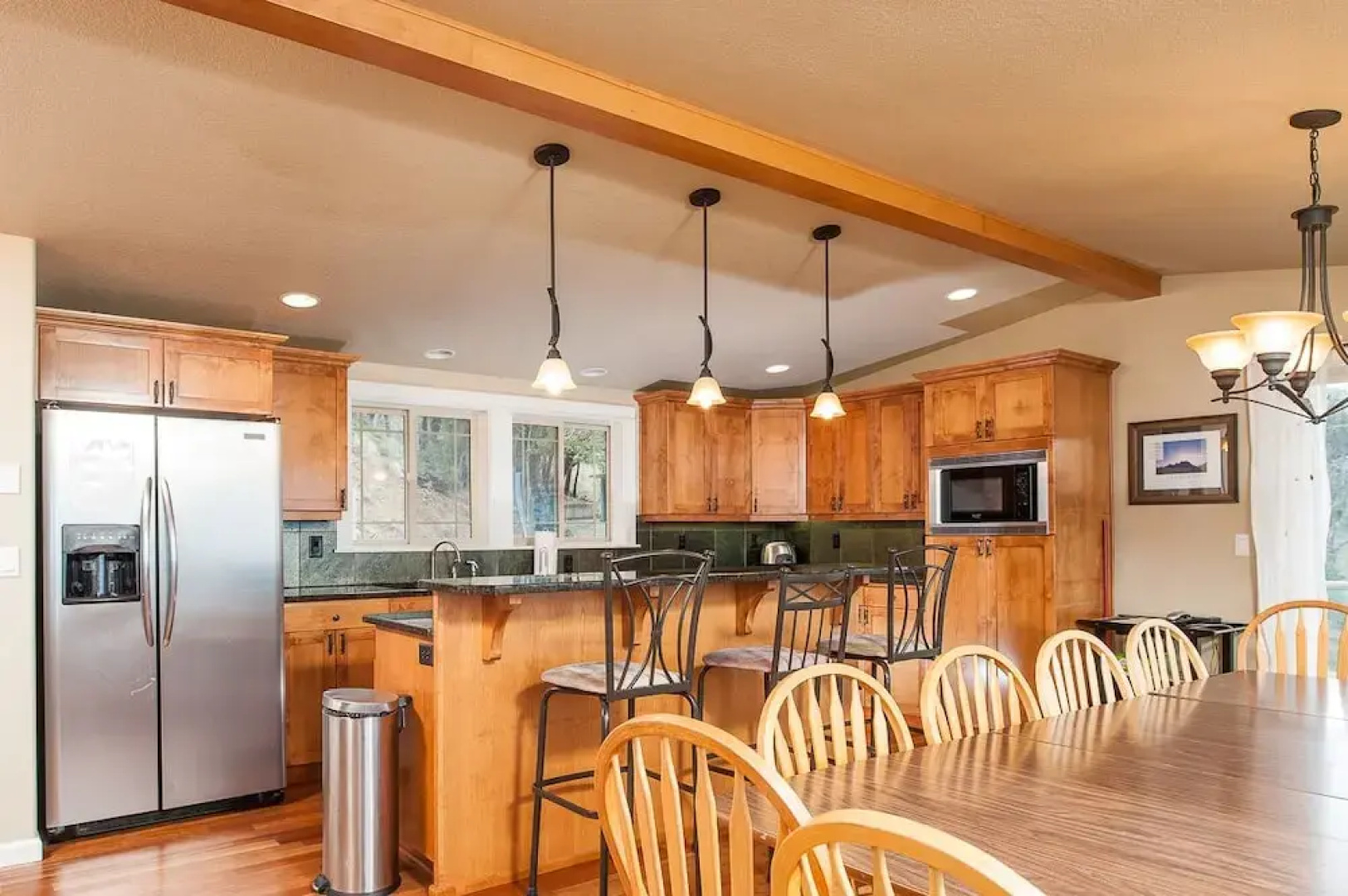 Deer Haven 4 Br cottage by RedAwning