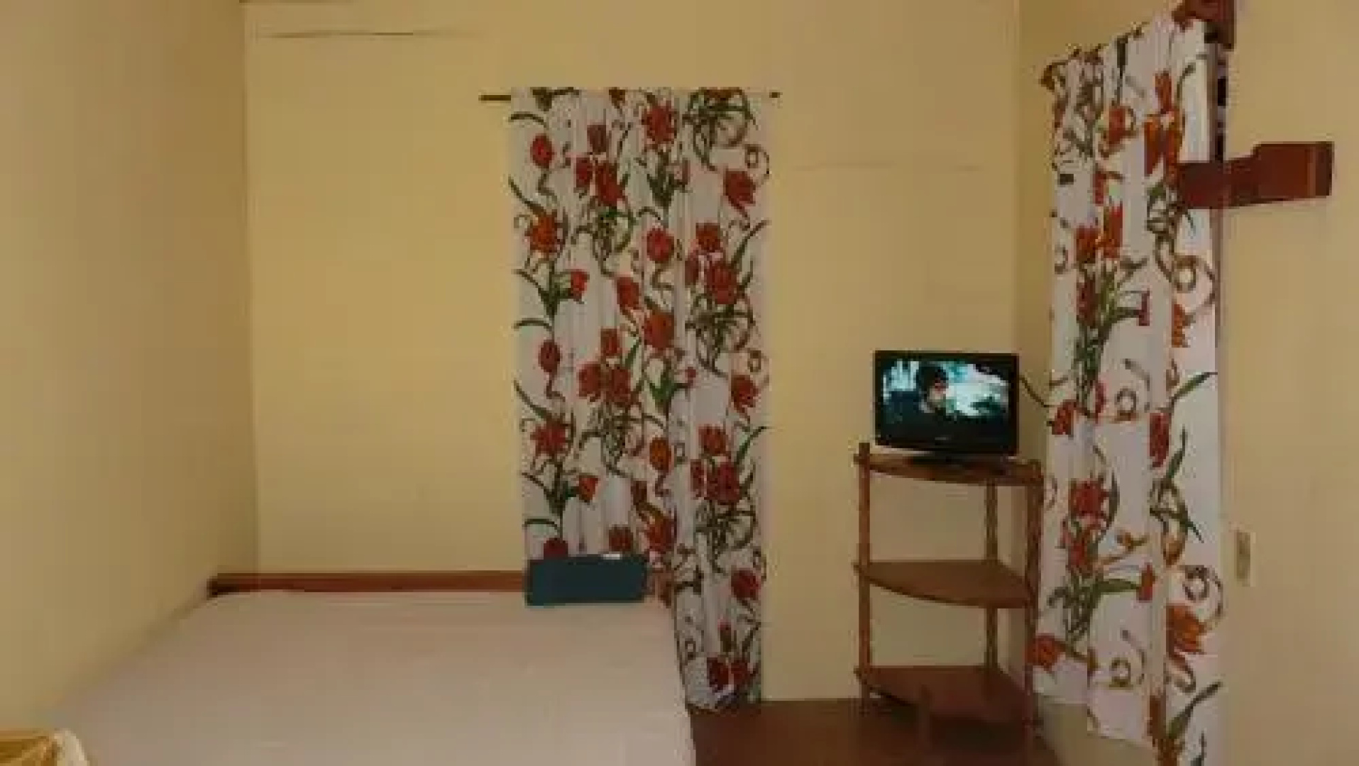 Flomon's Guest House