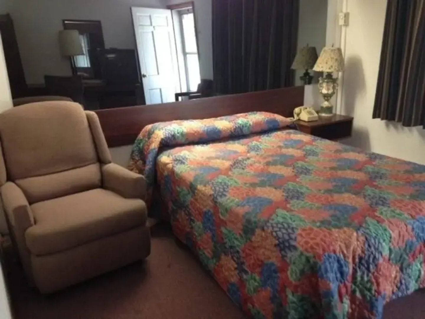 Orchard Park Inn