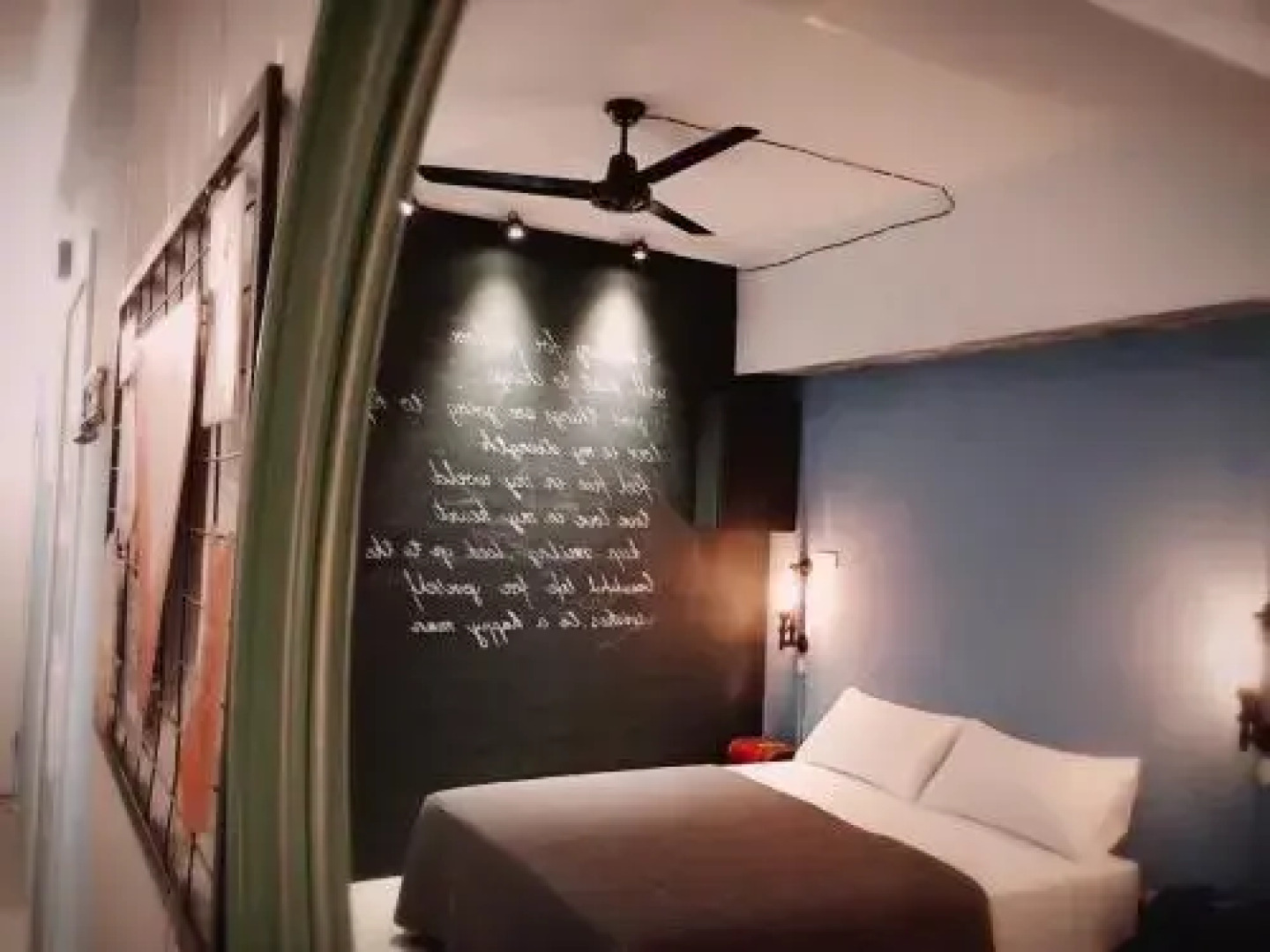 Enjoy Life Youth Hotel