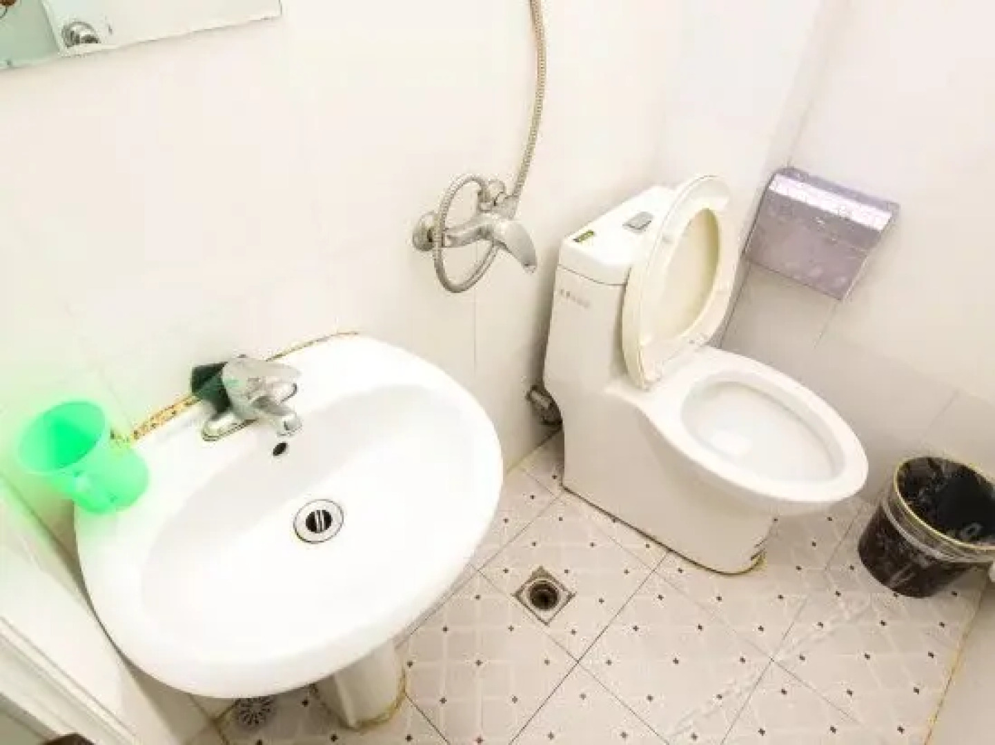 Anqing Qianshan Fuxiu Inn