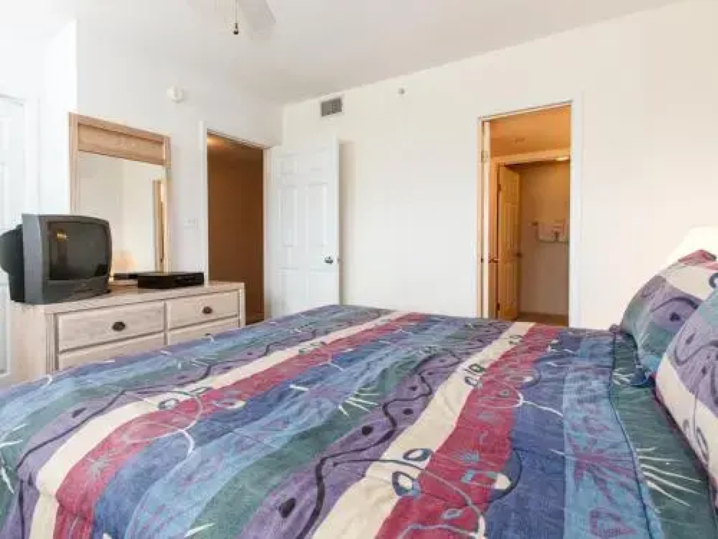 Emerald Towers West 3003 by RedAwning