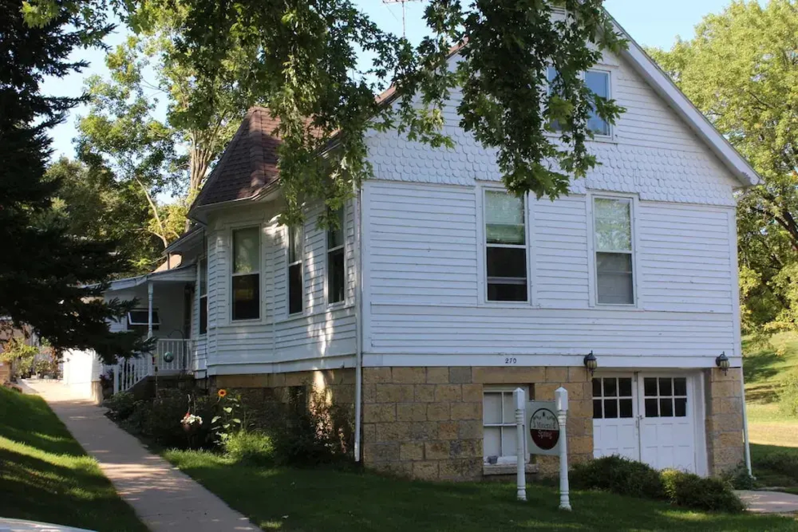 Mineral Spring Guest House