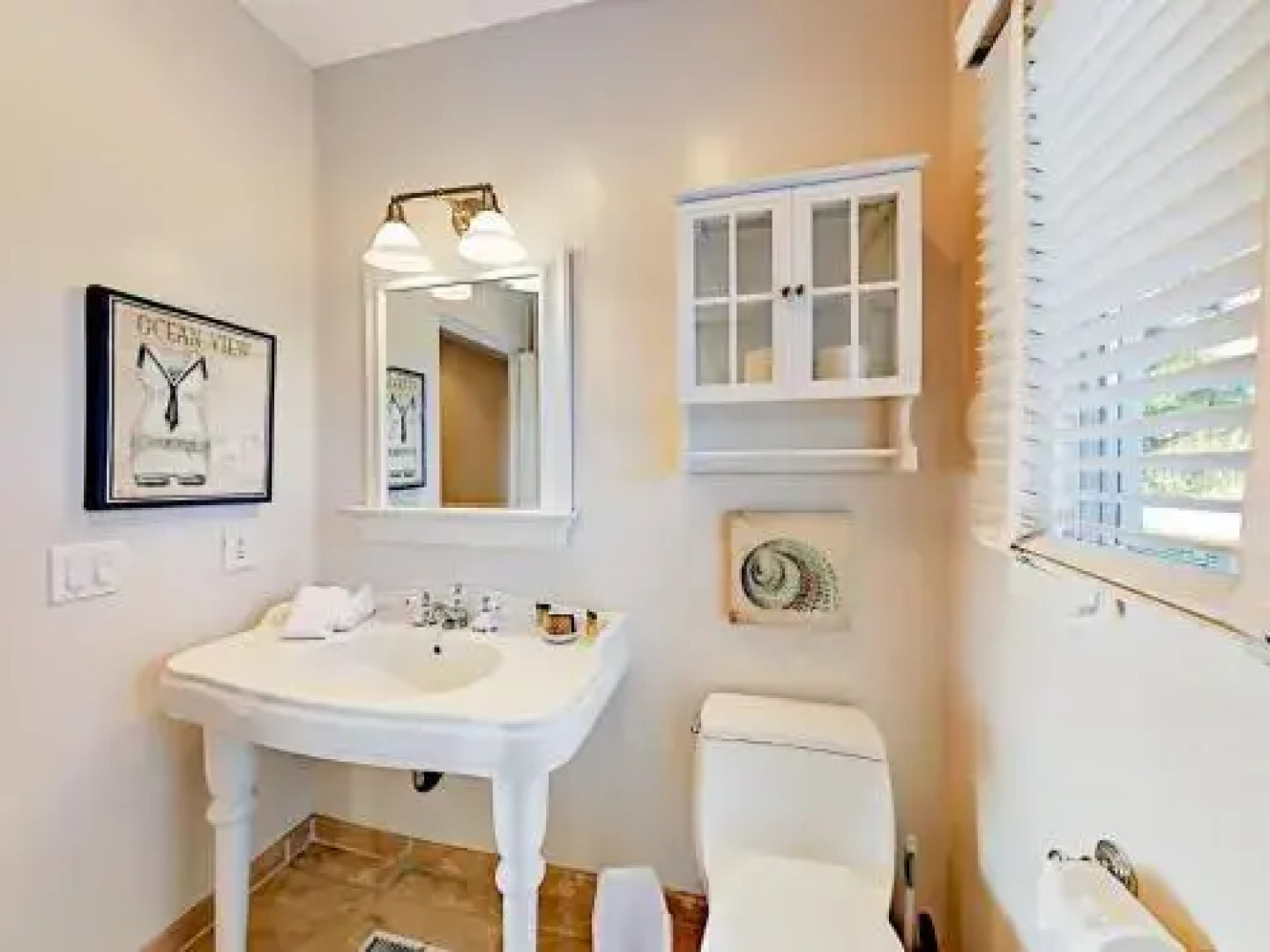 6621 Azorena Lane House - 4 Br home by RedAwning