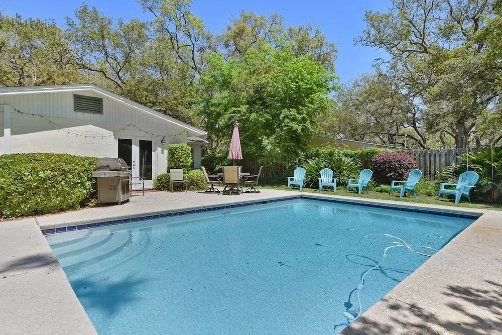 Beach, Love, and Happiness - 4 Br Home