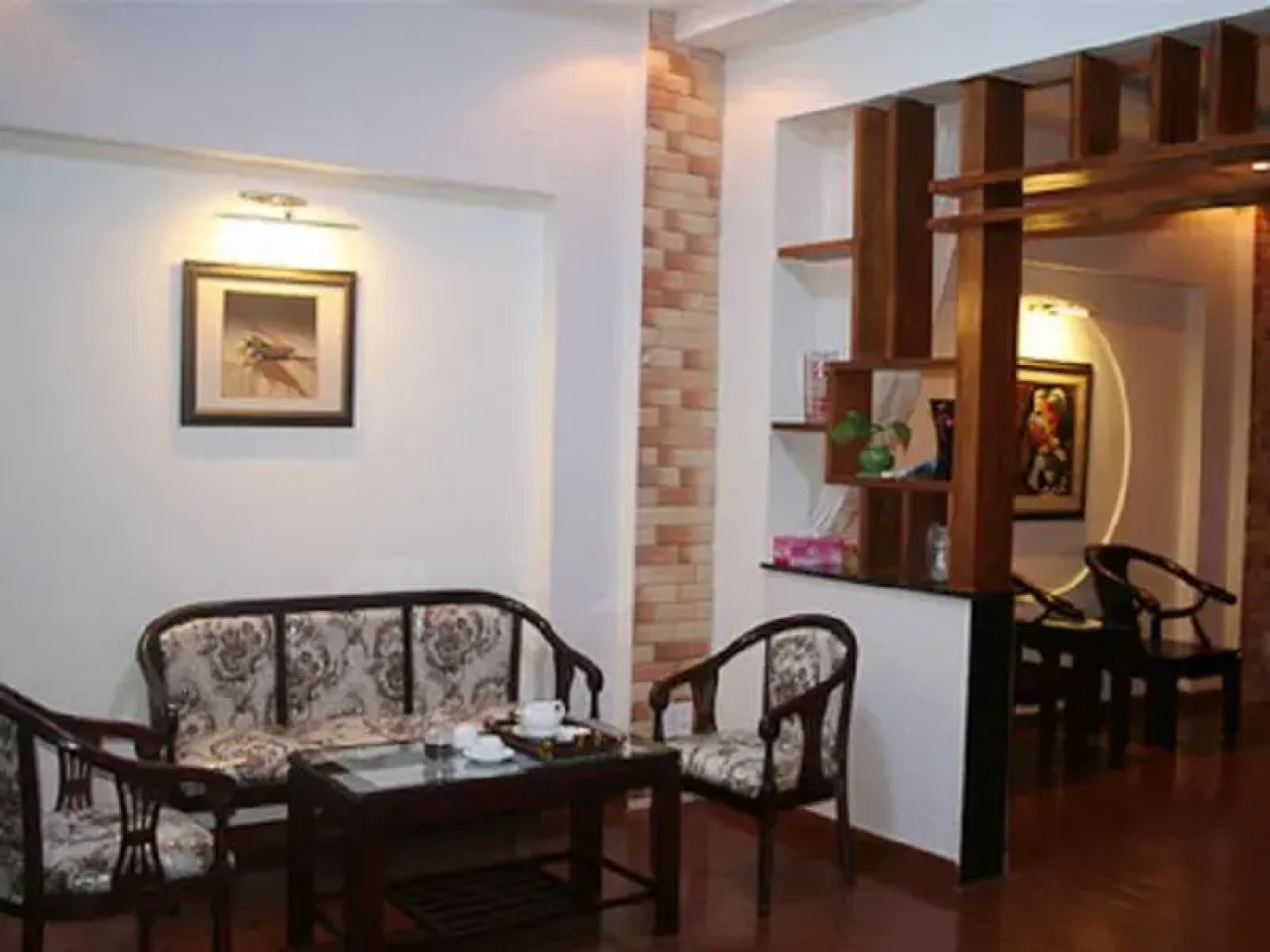 Song Nhat Hotel