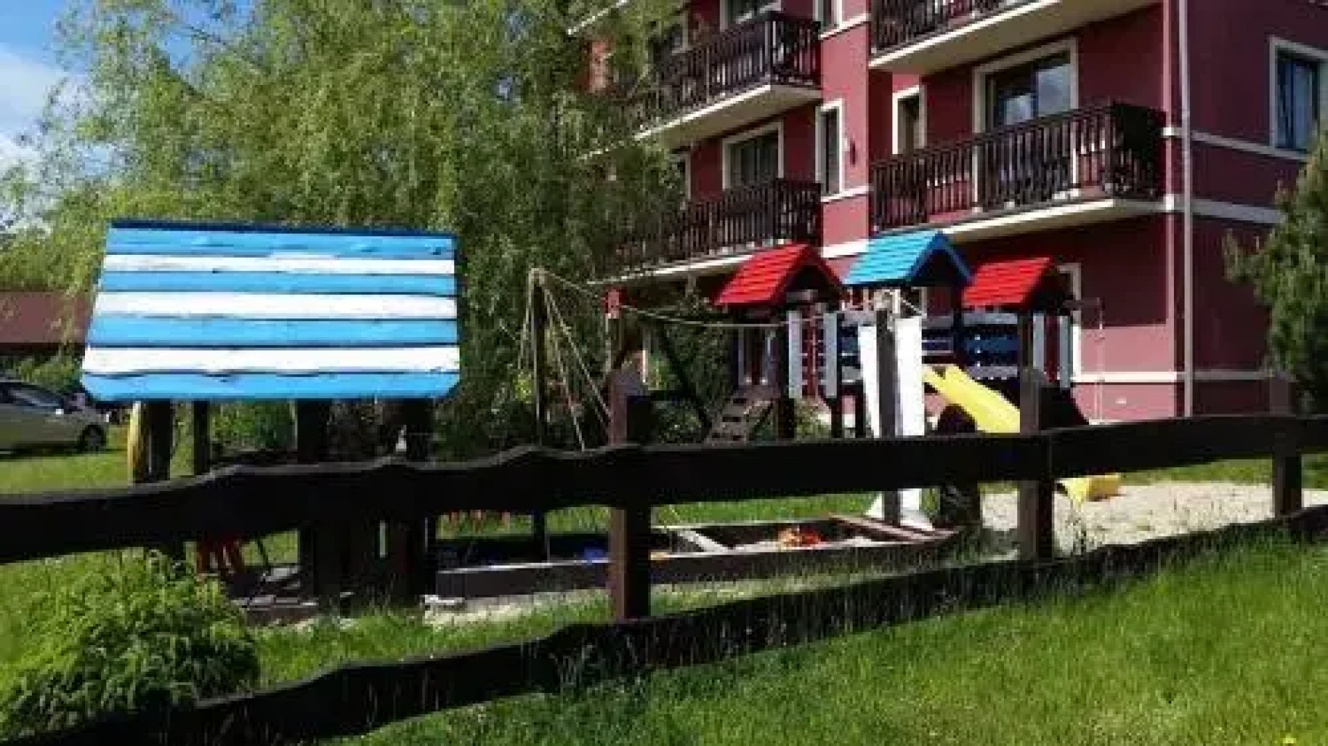 Willa Karmazynowa Przystań