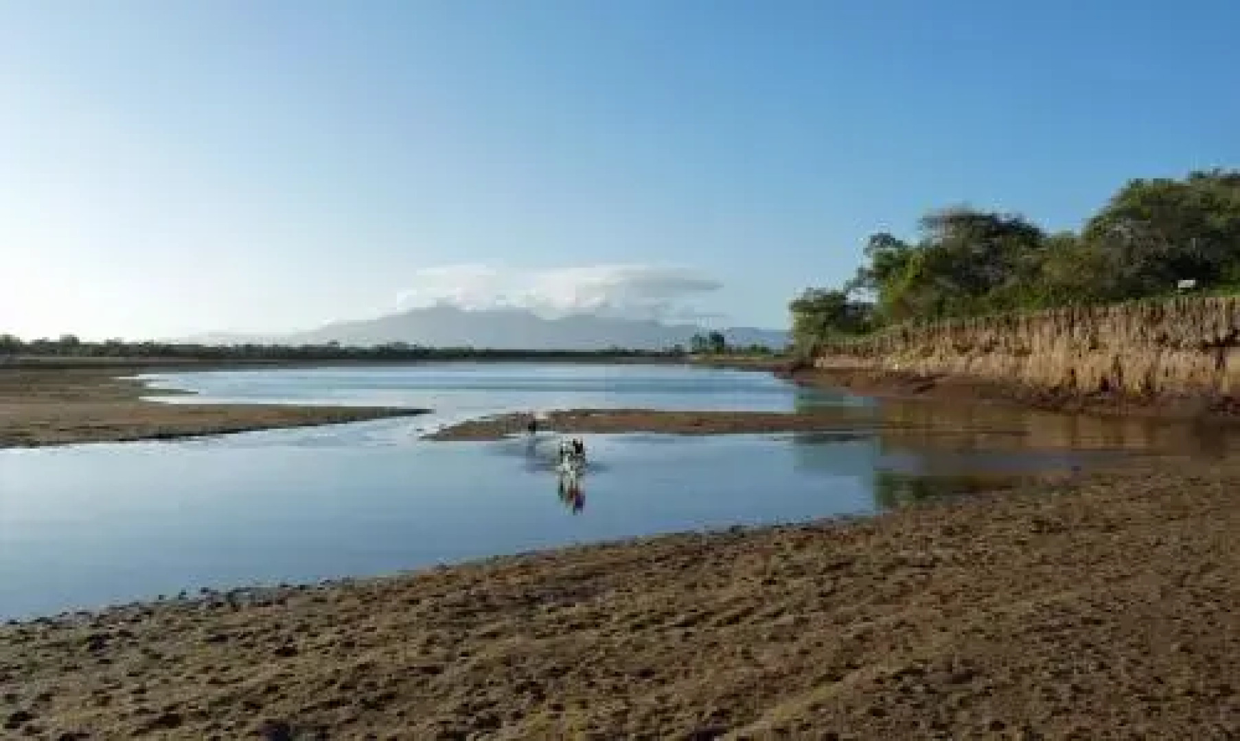 Elliot River Retreat