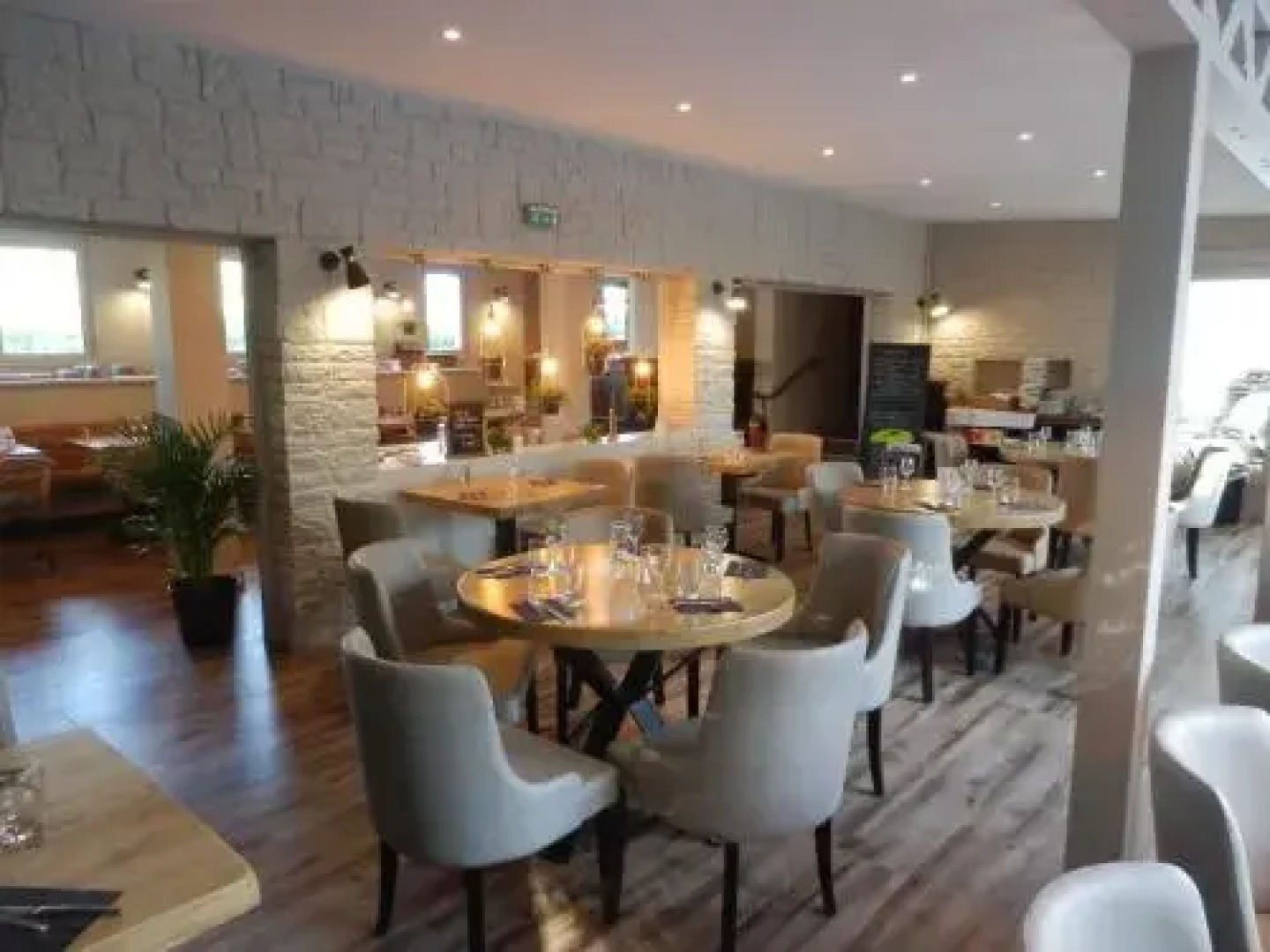 Hôtel Restaurant Au Fil de lEau