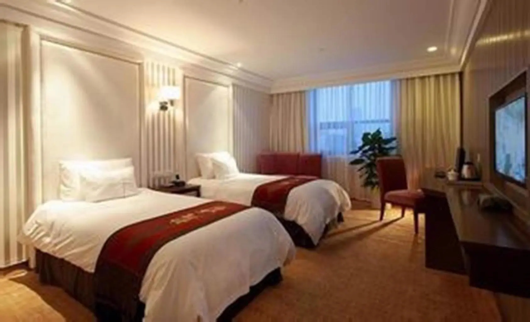 Grand Daqiao Hotel