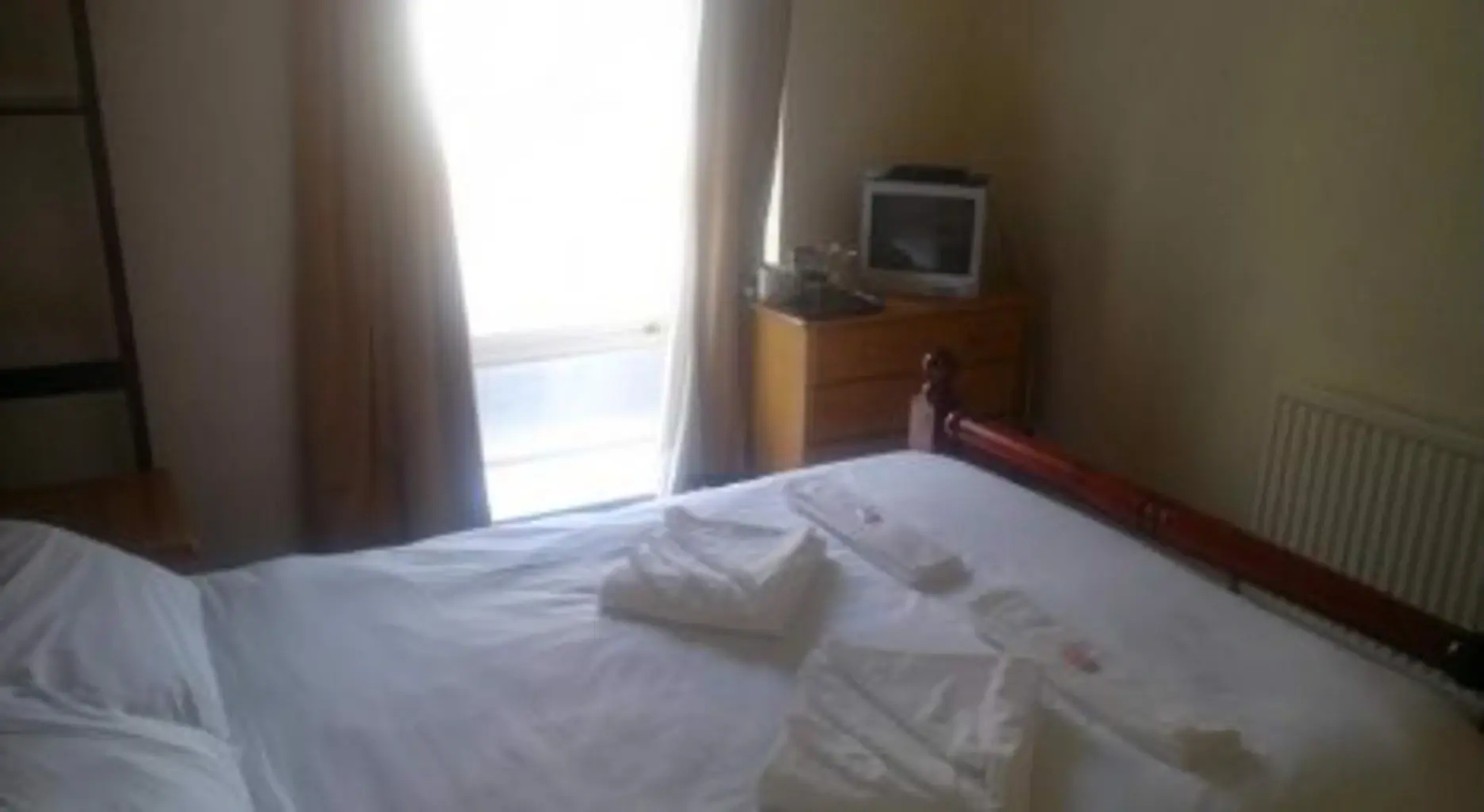 Abbots House Hotel - B&B
