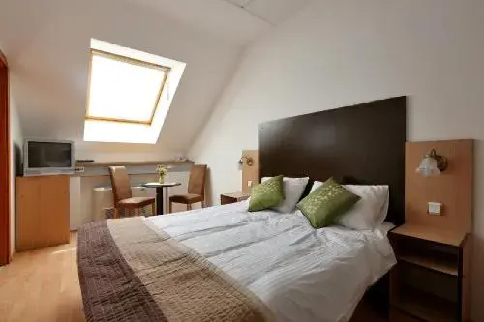 Times Inn Rooms and Apartments