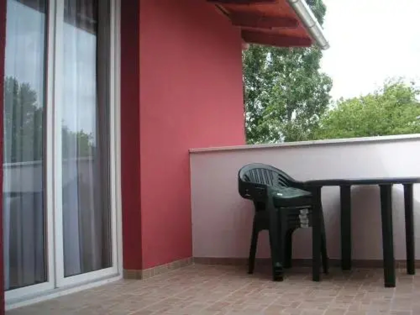 Lantos Apartmanház