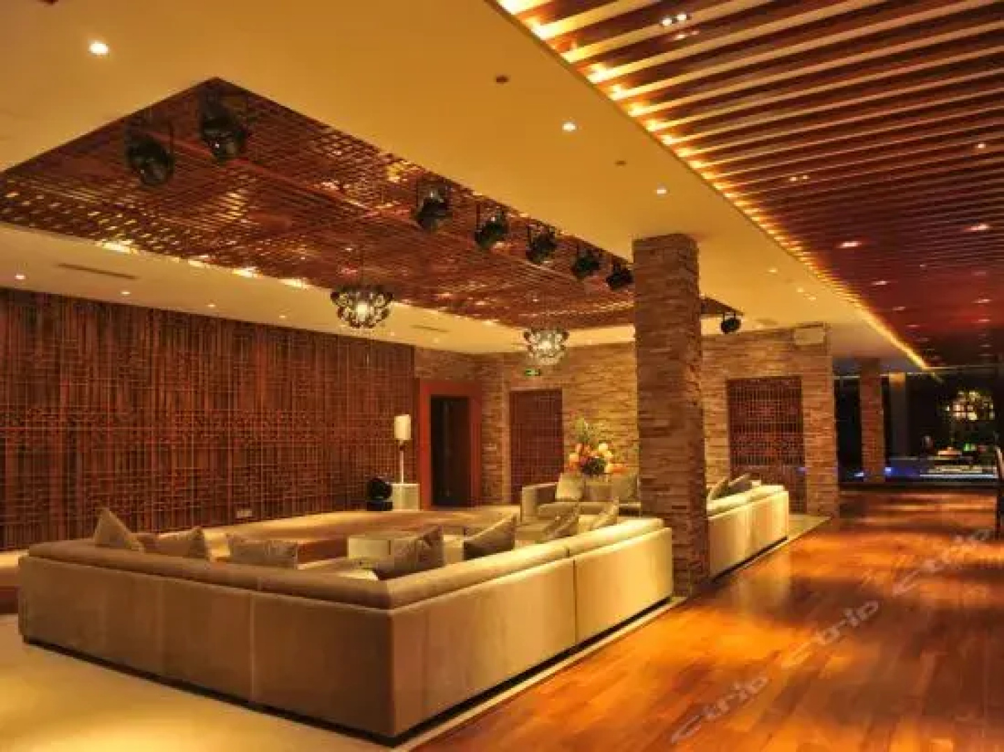 New Century SPA and Resort PUER