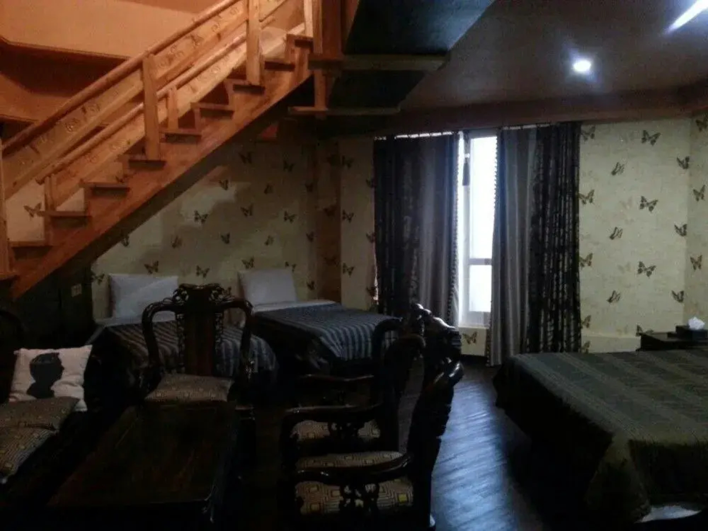 UN Tourist Hotel
