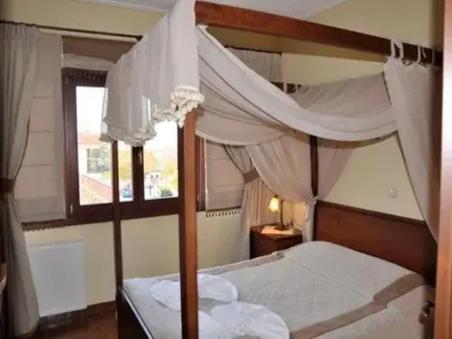 Megdovas Hotel