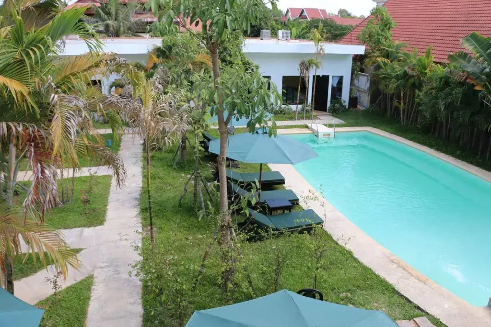 Antique Palm Hotel
