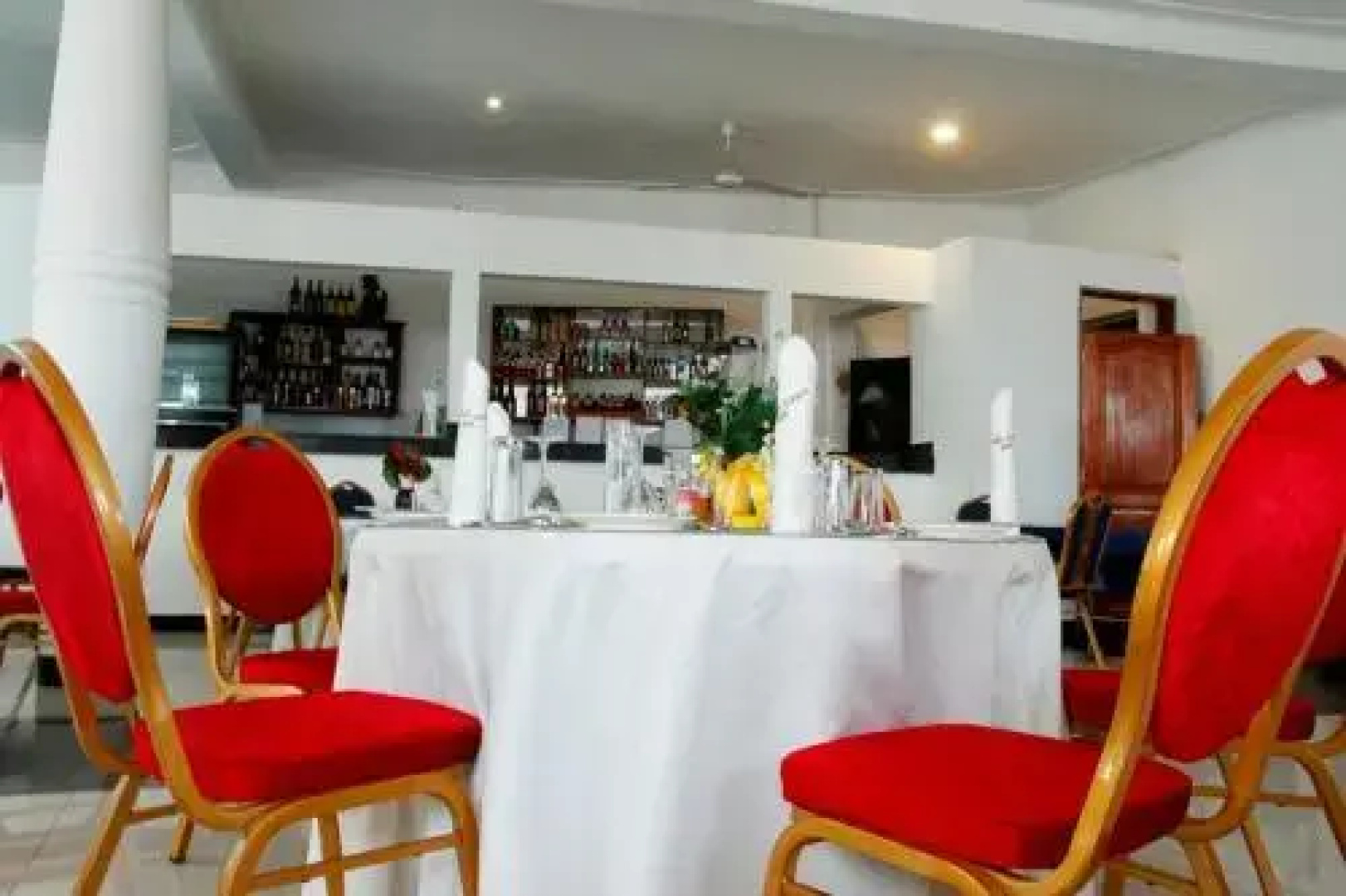 Garden Courts Hotel