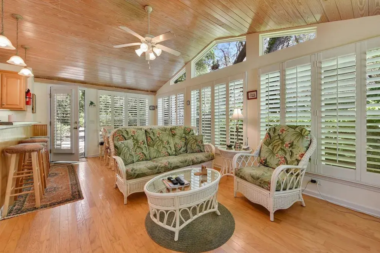 Beach, Love, and Happiness - 4 Br Home