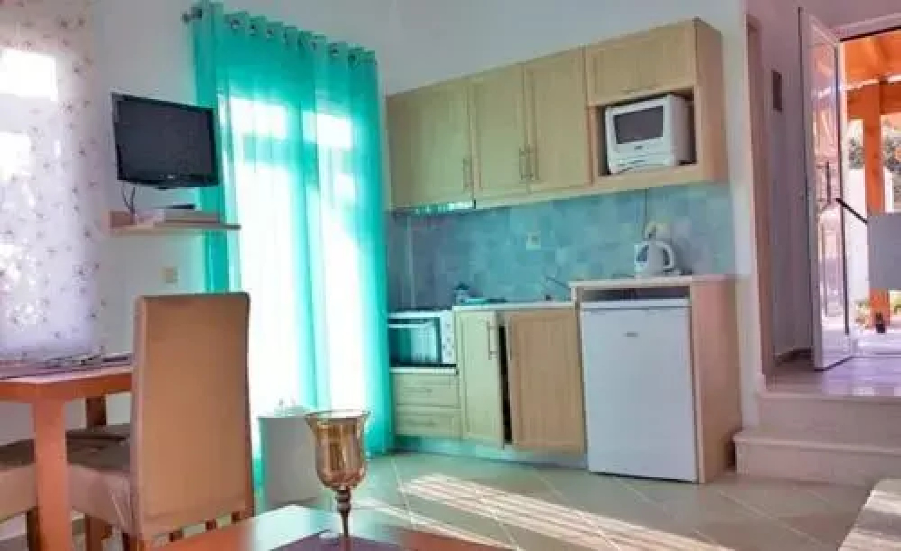 Alexena Apartments