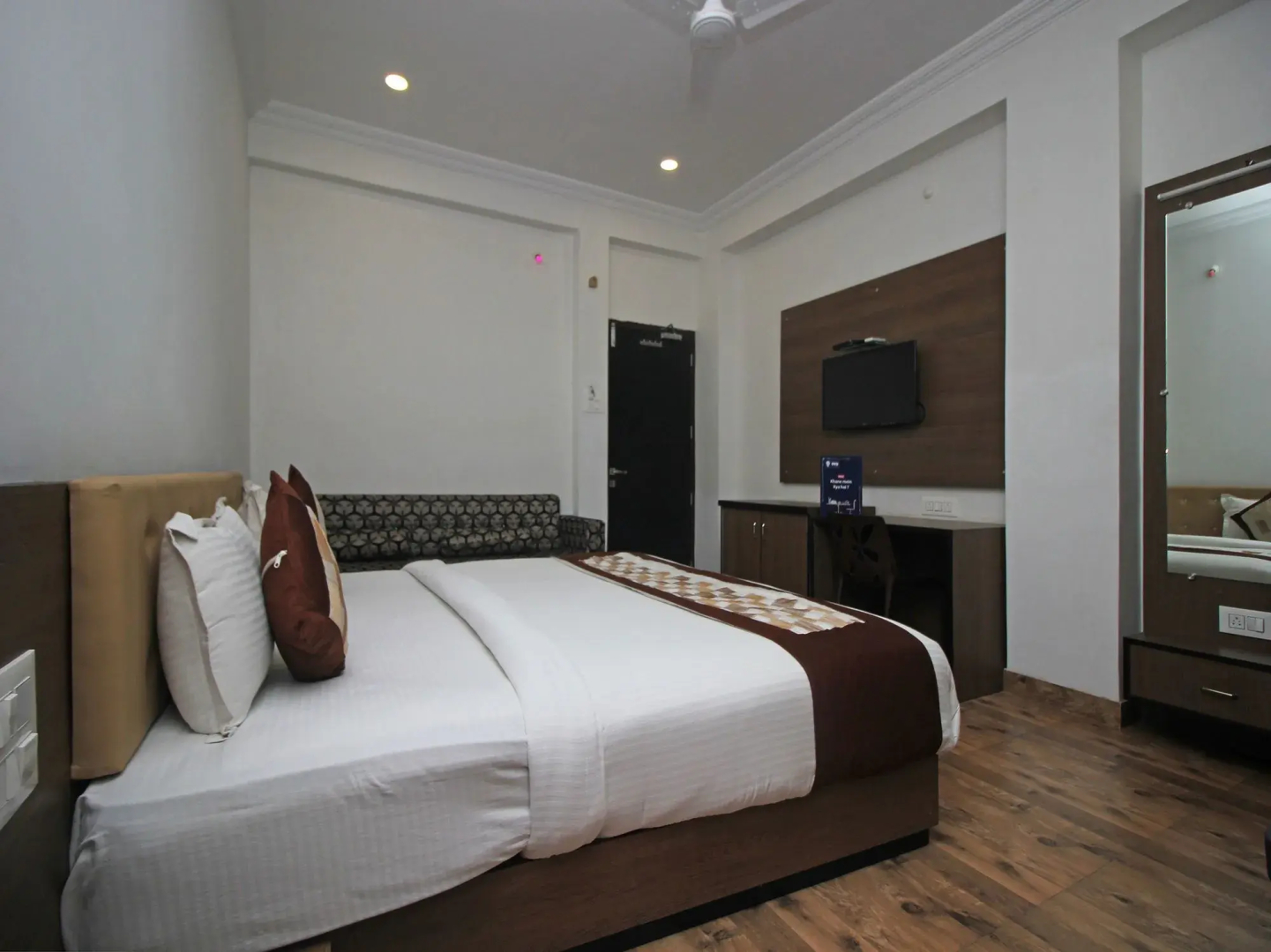 OYO Rooms Airport Road Udaipur