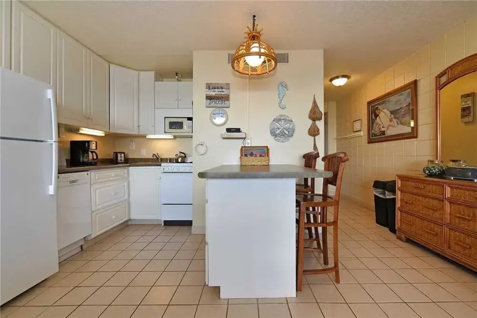 Valley Isle 107 by RedAwning