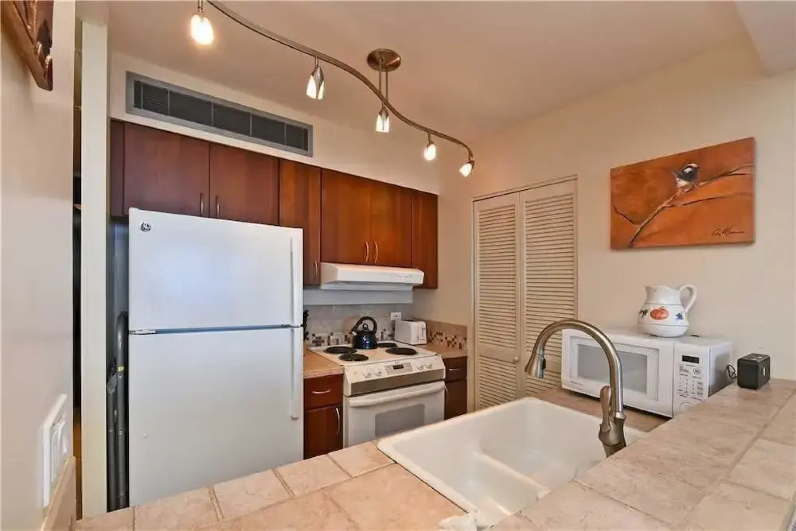 Mahana Resort #1003 - studio Br Condo
