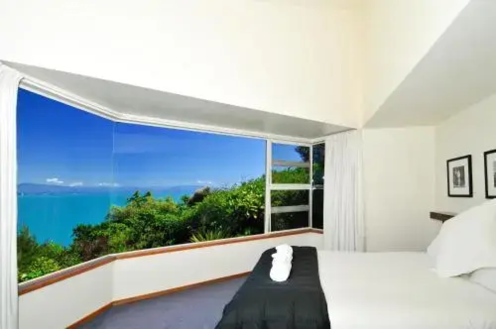 Sea Views Holiday Home