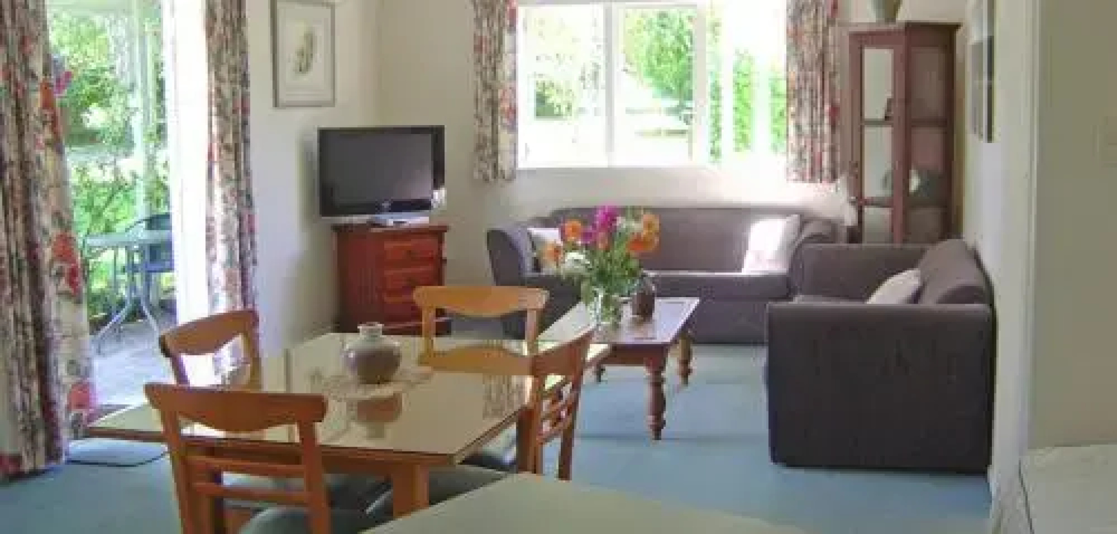 Allambee Cottages