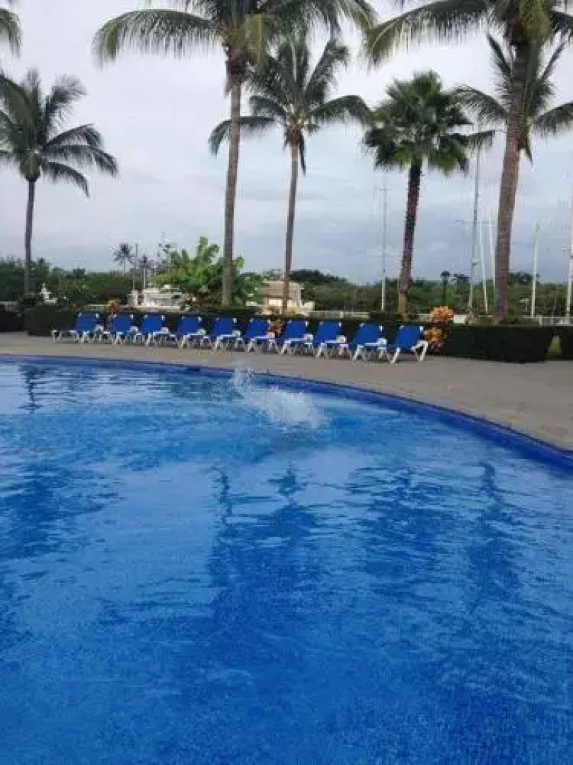 Unlimited Luxury Villas - Gran Marina Condo