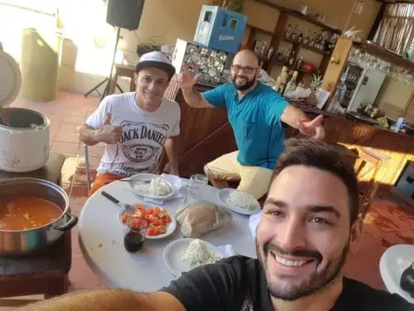 Backpackers Hostel & Cocktails