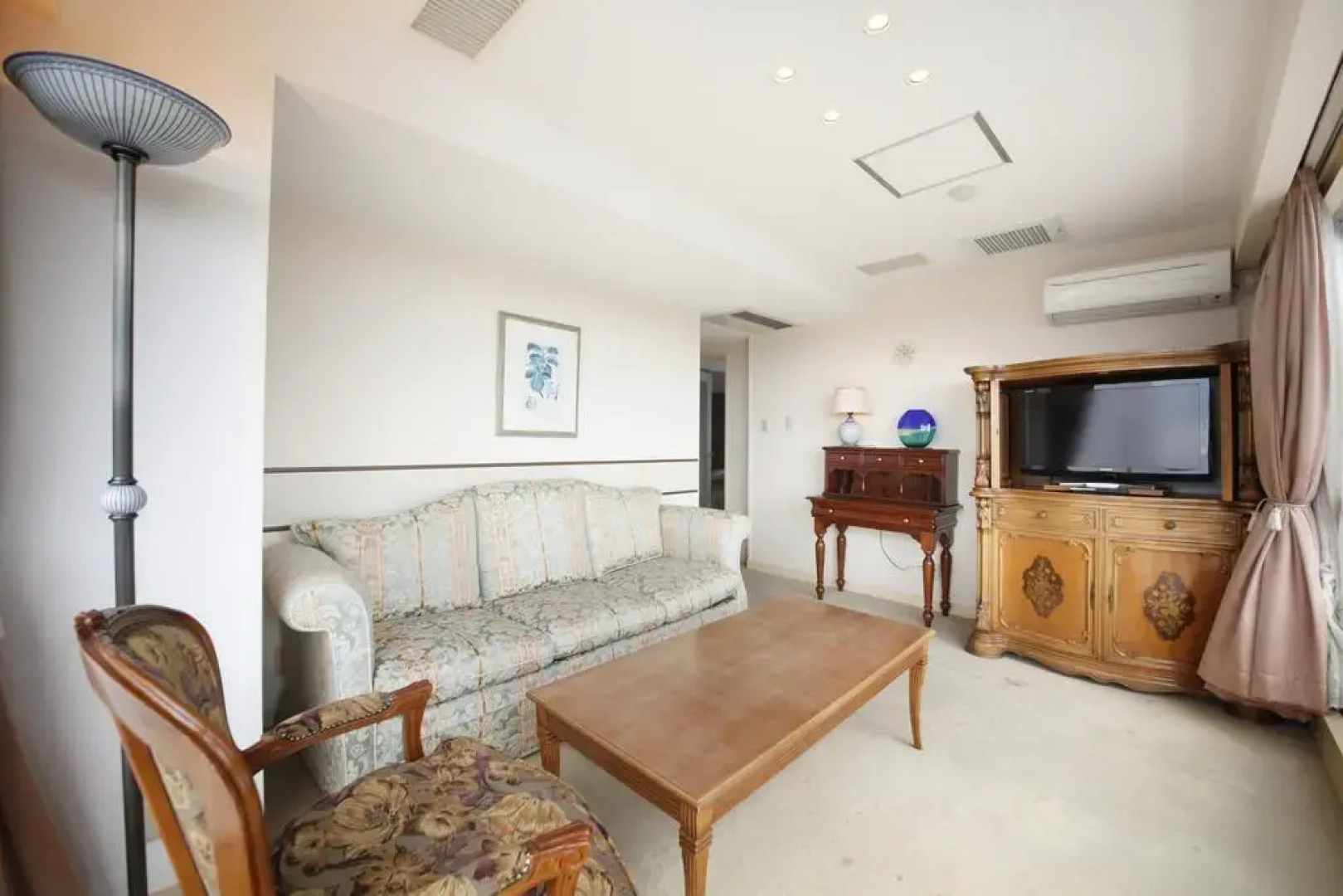 Royal Hills Kisarazu View Hotel