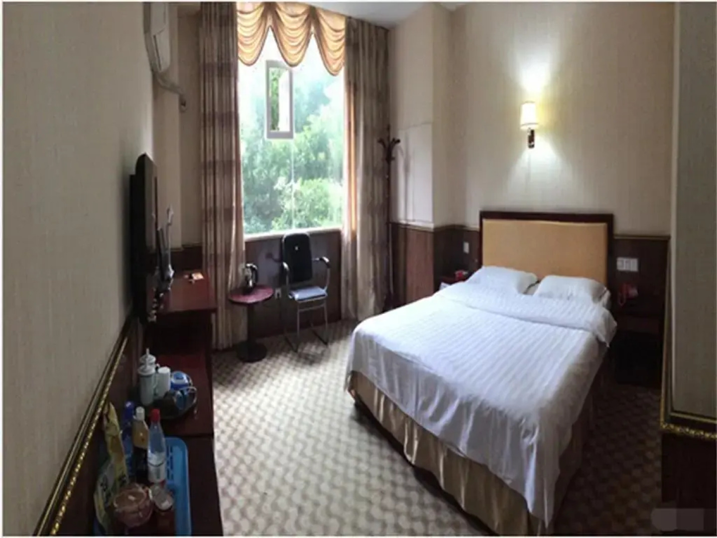 Luzhou Xincheng Business Inn