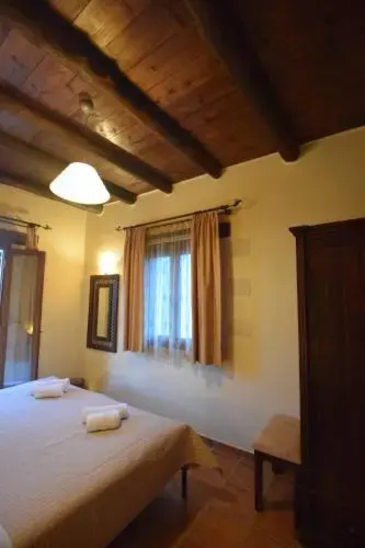 Ariadni Stone House with private pool