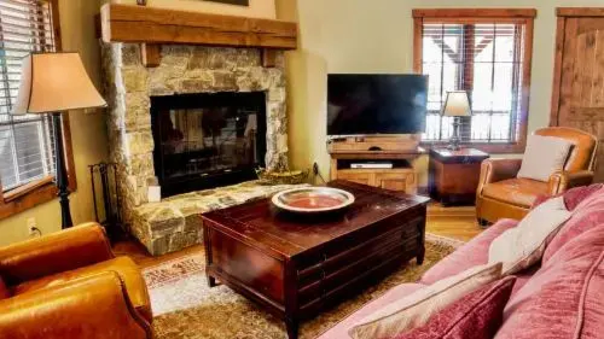 Whispering Pines - SAW51 - 3 Br Chalet