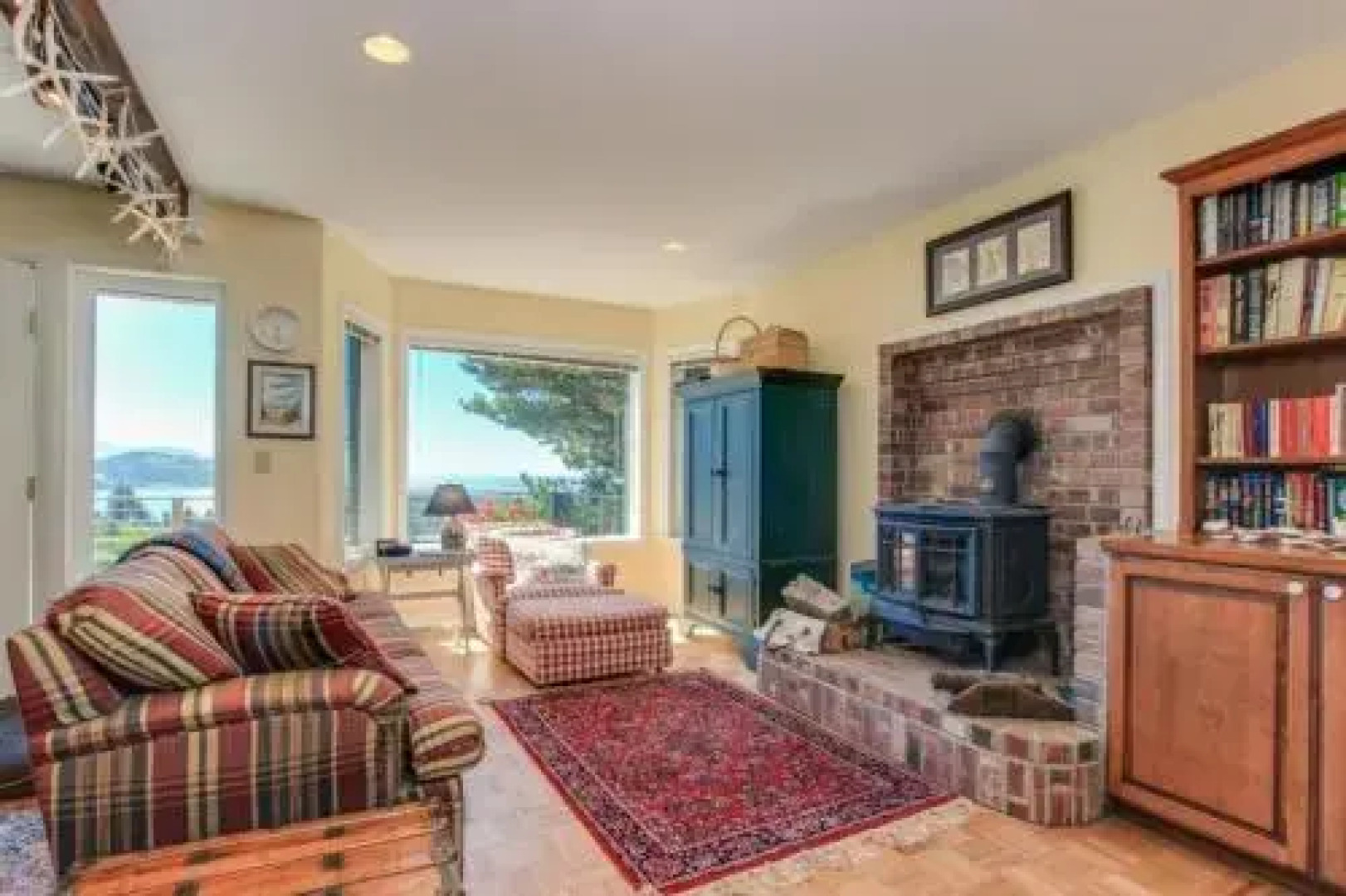 Sandpiper - 4 Br home by RedAwning