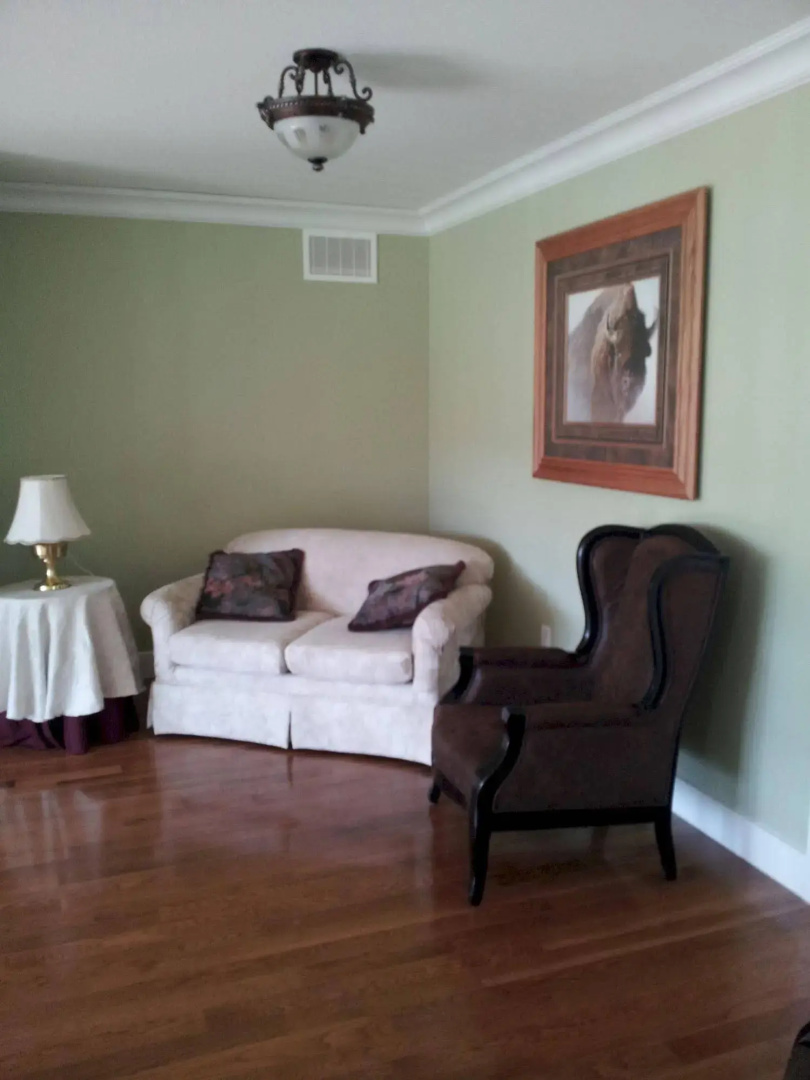 Harvelle House Bed & Breakfast