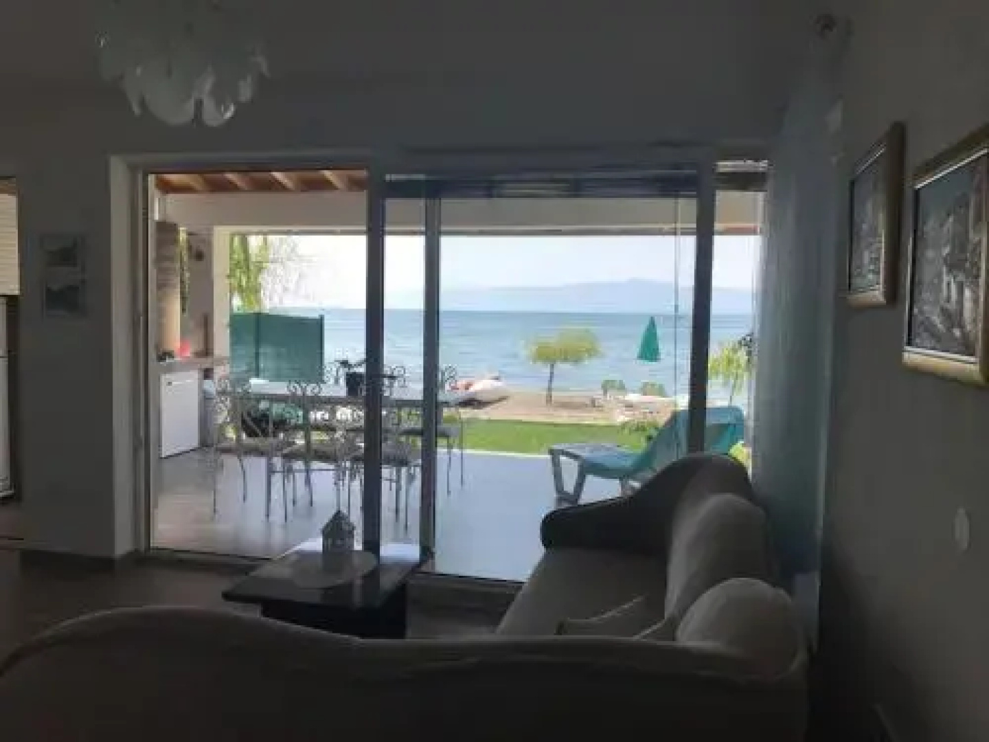 Lake House Sand
