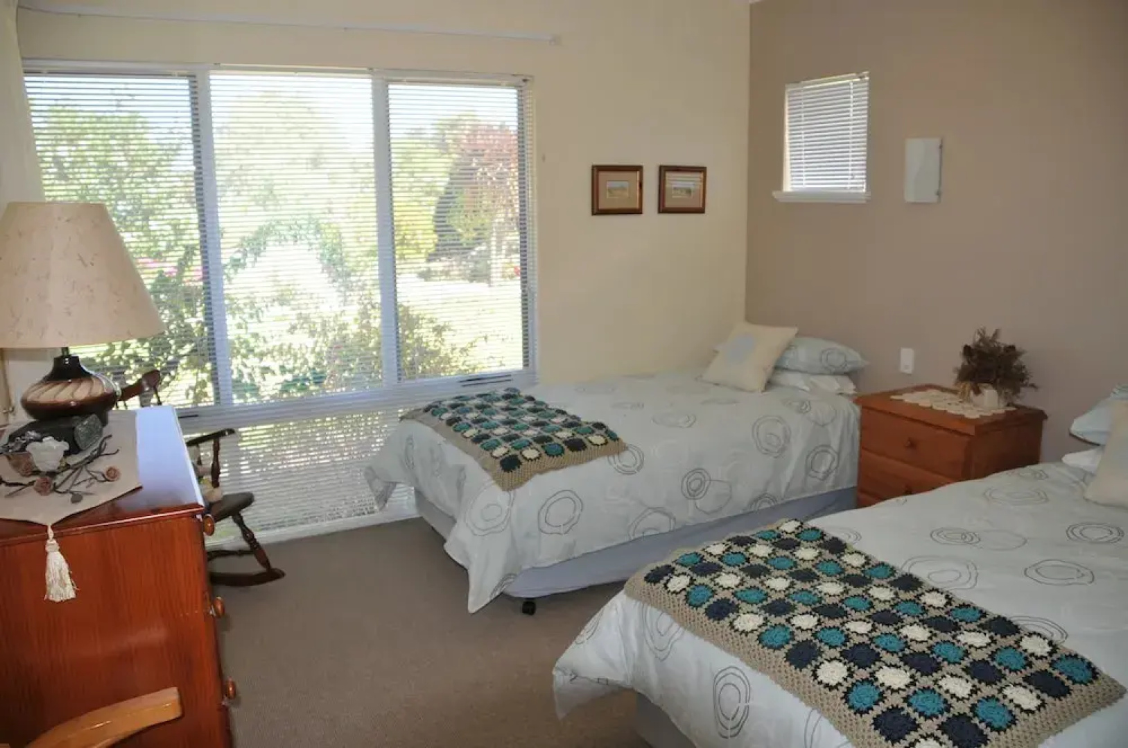 Glenelg on King Bed & Breakfast